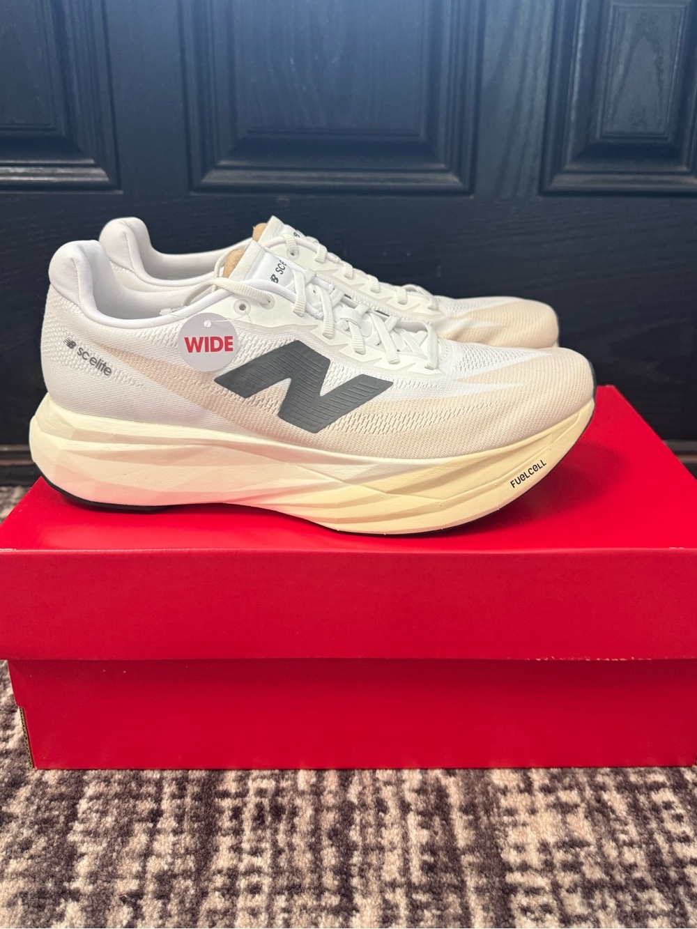 New Balance Fuelcell SuperComp V5 Women’s size 9D-wide. New in Box